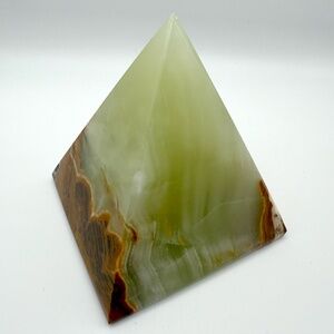 Green Onyx Pyramid 3.5 inches